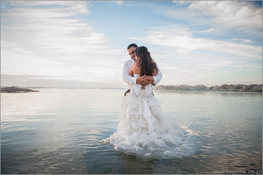 Cape-Town-wedding-Photographer-Lauren-Kriedemann-trash-the-dress-Campsbay-AJ024